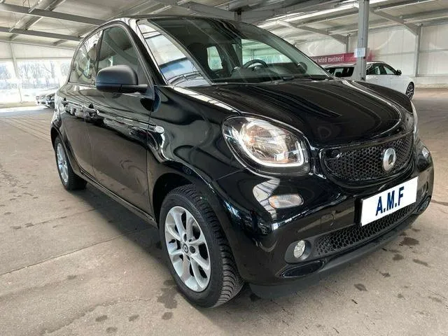 SMART forfour 70 1.0 Passion Image 1